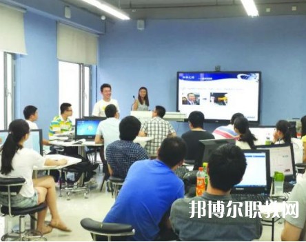 湖北傳媒攝影技師學(xué)院2023年招生錄取分?jǐn)?shù)線(xiàn)（2024參考）