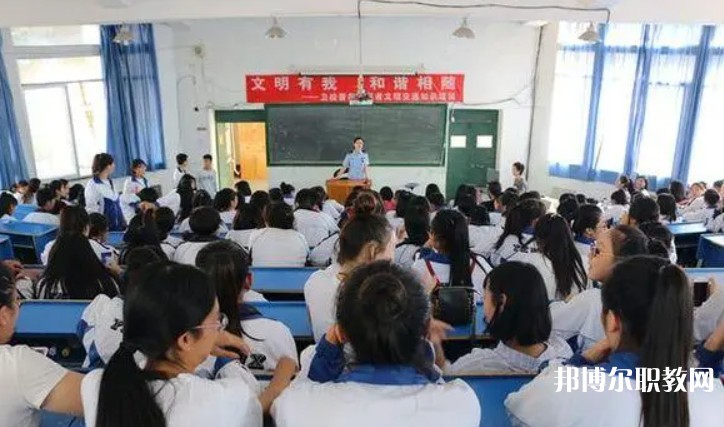 營(yíng)口市衛(wèi)生學(xué)校網(wǎng)站網(wǎng)址主頁