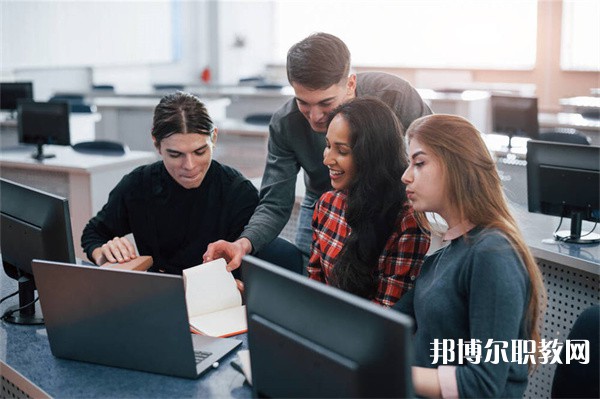 貴州哪里的職業學校能讀旅游與酒店管理專業
