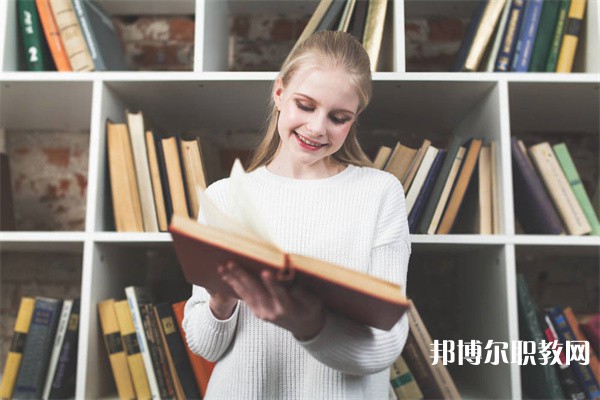 貴州哪里的中專學校能讀工業及民用建筑專業