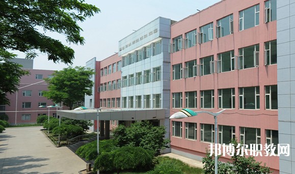 2025山西省潞安職業(yè)中等專業(yè)學(xué)校招生計(jì)劃 招生人數(shù)是多少(附要求、條件、對象)