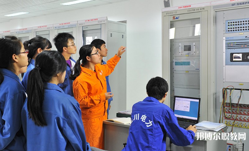 四川2025年沒有畢業證可以讀電工學校嗎